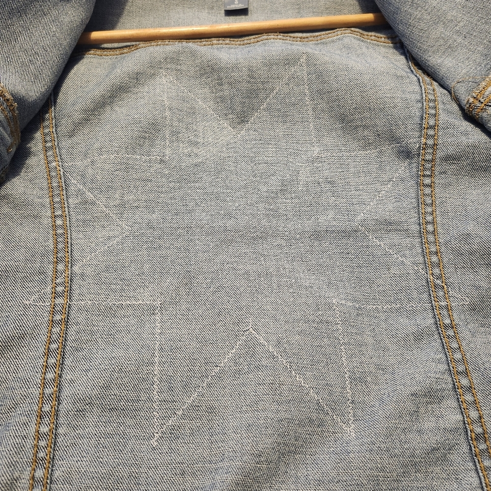 Re Worked Denim Jacket With Patchwork Star On Back - Picture 7 of 9